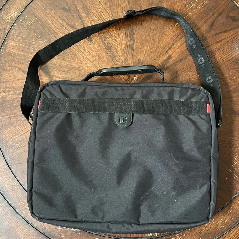 Victorinox Swiss Army Laptop Briefcase Bag Preowned